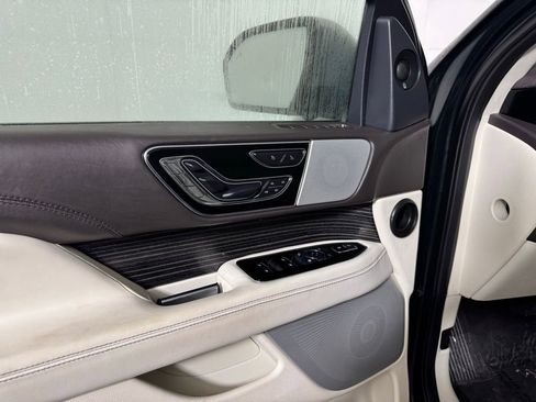Certified 2023 Lincoln Navigator Black Label image 13