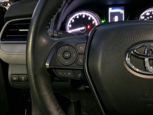 Used 2024 Toyota Camry SE image 23