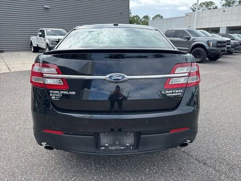 Used 2017 Ford Taurus Limited w/ Driver Assist Package FWD image 8