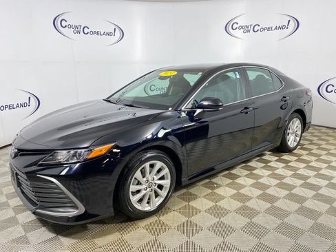 Certified 2024 Toyota Camry LE FWD image 3