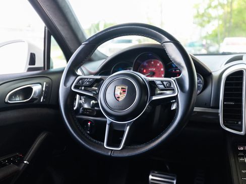 Used 2017 Porsche Cayenne GTS image 32