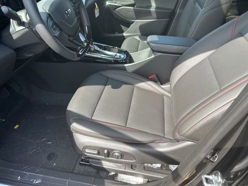 New 2026 Chevrolet Trax RS w/ Sunroof Package FWD image 9