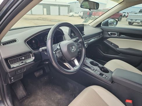 Used 2022 Honda Civic EX-L image 11