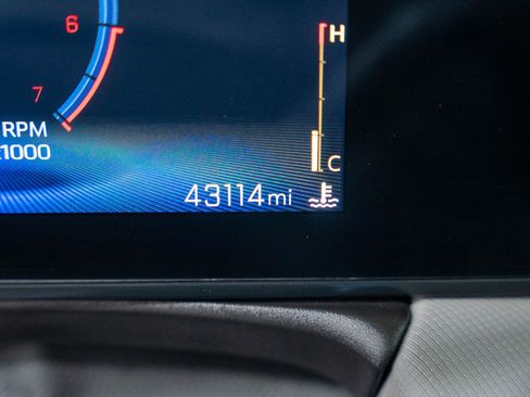 Used 2024 Chevrolet TrailBlazer LT w/ Driver Confidence Package image 28