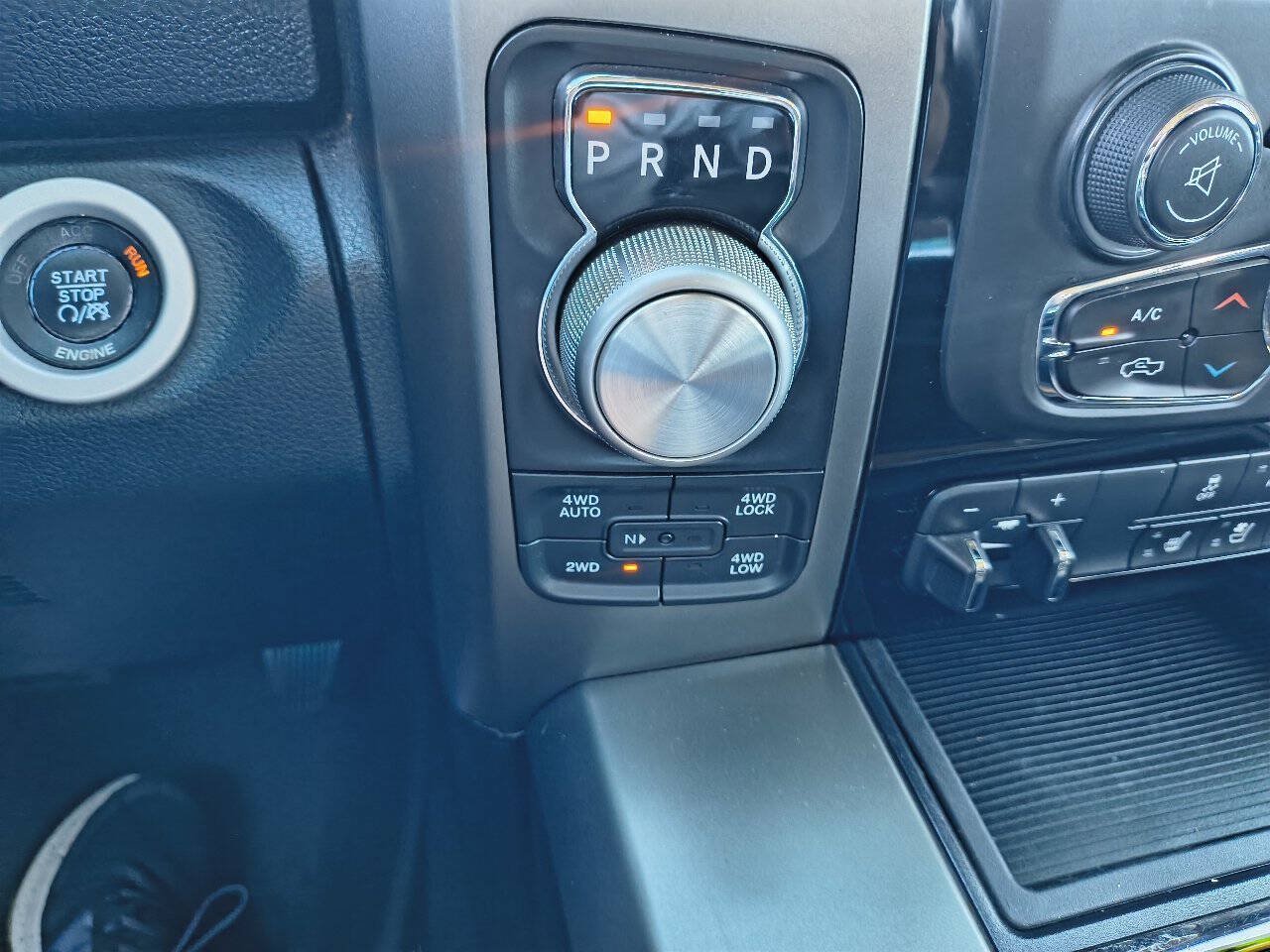 Used 2015 RAM 1500 Sport AWD/4WD image 28
