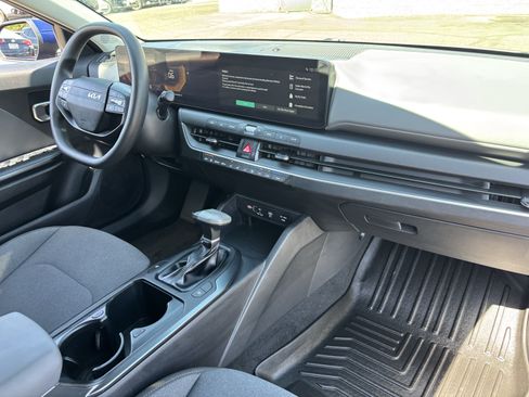 Certified 2025 Kia K4 FWD image 10