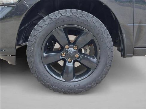 Used 2015 RAM 1500 Express AWD/4WD image 23
