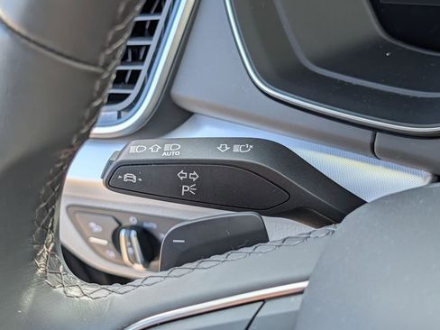 Used 2025 Audi Q5 2.0T Premium image 39