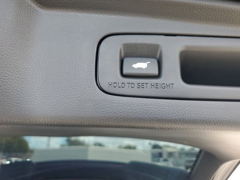 Used 2025 Honda CR-V EX-L image 17