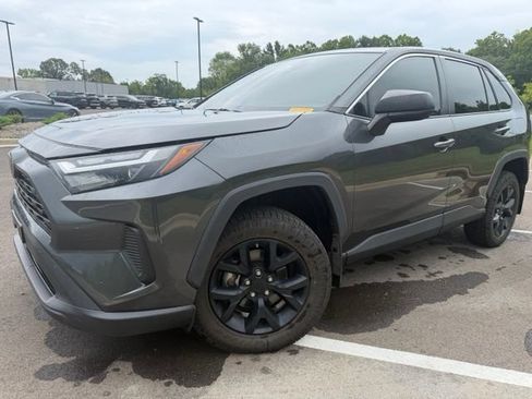 Used 2023 Toyota RAV4 LE FWD image 6