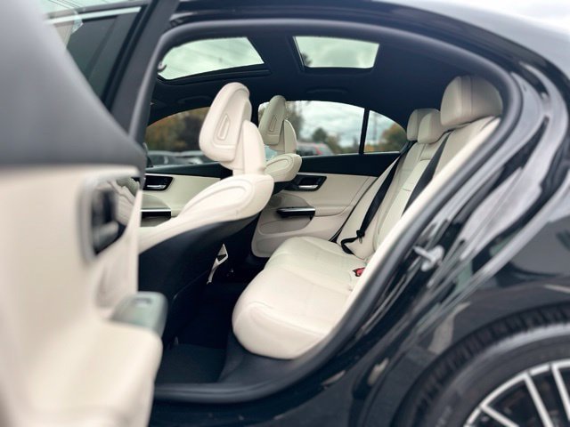 Used 2023 Mercedes-Benz C 300 4MATIC Sedan image 18