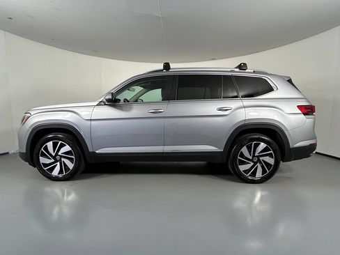 Used 2024 Volkswagen Atlas SEL AWD/4WD image 4