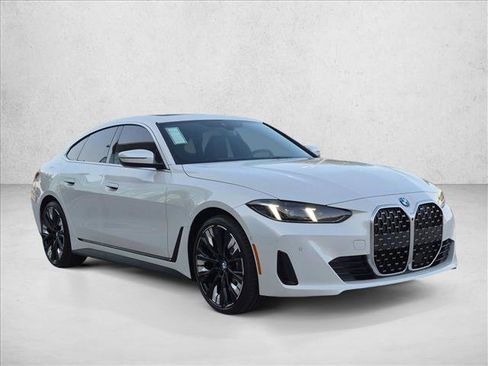 New 2026 BMW 430i w/ Premium Package RWD image 6