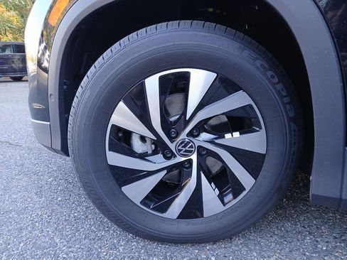 New 2026 Volkswagen Tiguan S image 25