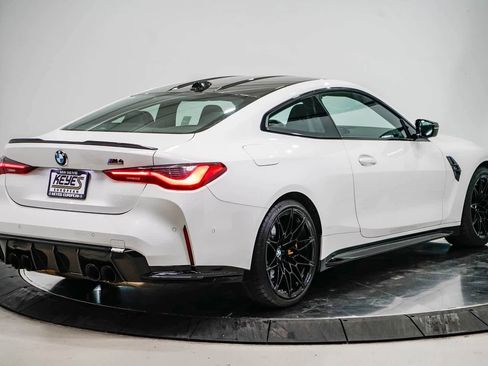 Used 2024 BMW M4 Competition image 4