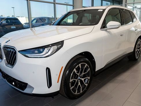 New 2026 BMW X3 xDrive30 w/ Convenience Package image 3