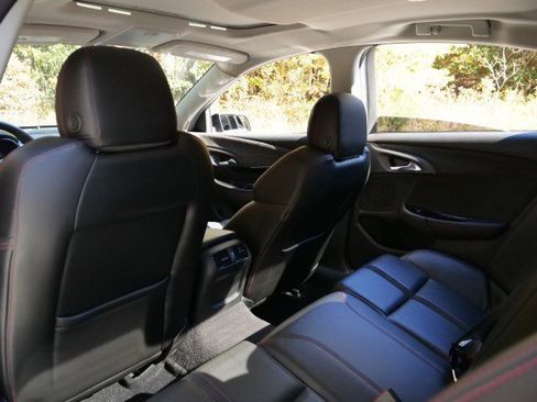 Used 2017 Chevrolet SS image 32