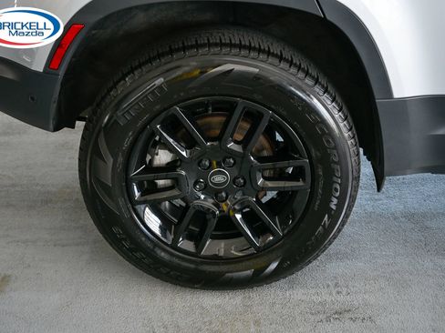 Used 2023 Land Rover Defender 110 S AWD/4WD image 37