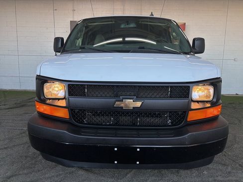 Used 2017 Chevrolet Express 2500 LS image 5