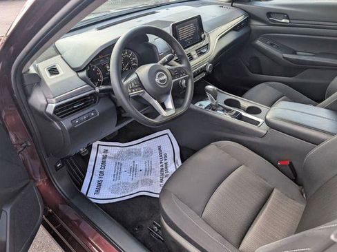 Certified 2025 Nissan Altima 2.5 SV FWD image 12