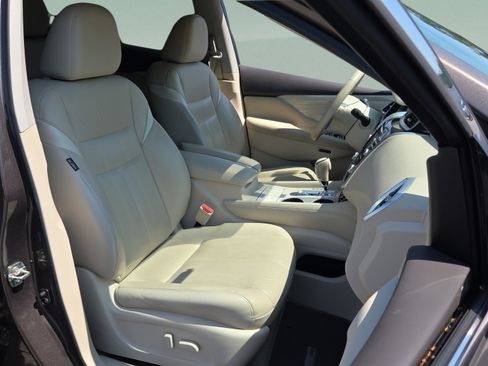 Used 2015 Nissan Murano Platinum w/ Platinum Technology Package FWD image 15