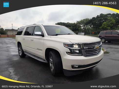 Used 2015 Chevrolet Suburban LTZ RWD image 7
