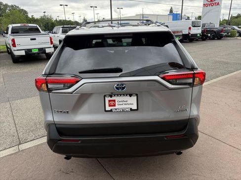 Certified 2021 Toyota RAV4 LE AWD/4WD image 5