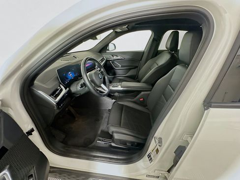 Used 2025 BMW X2 xDrive28i image 13