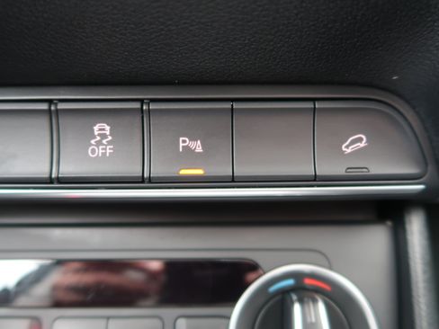 Used 2018 Audi Q3 2.0T Premium image 20