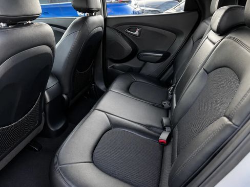 Used 2013 Hyundai Tucson GLS FWD image 5