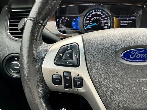 Used 2013 Ford Taurus Limited FWD image 11