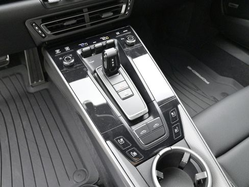 Used 2024 Porsche 911 Targa 4S image 34