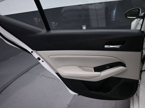Used 2021 Nissan Altima 2.5 SV FWD image 27