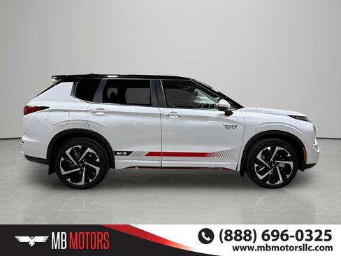 Used 2023 Mitsubishi Outlander SE AWD/4WD image 4