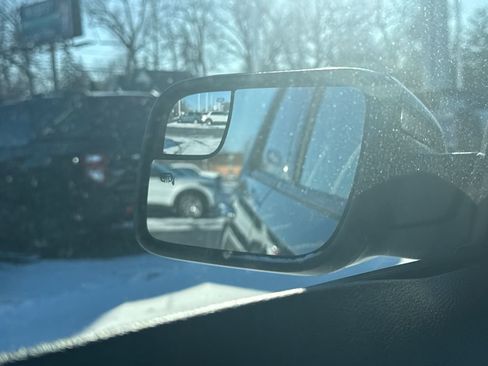 Used 2014 Ford Explorer XLT w/ Equipment Group 202A image 39