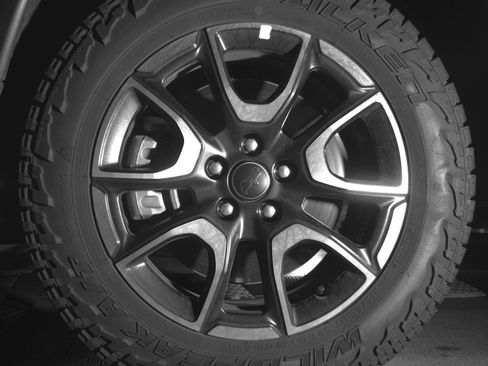 Used 2025 Jeep Compass Trailhawk AWD/4WD image 12