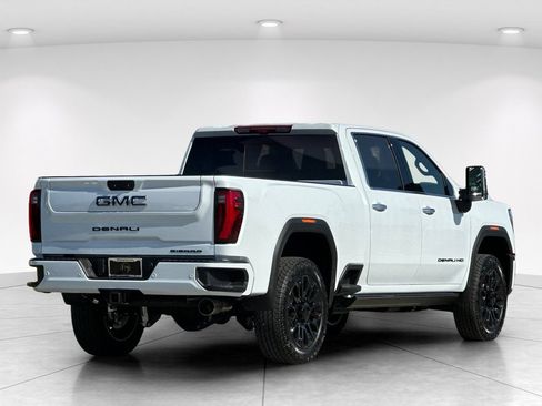 New 2026 GMC Sierra 2500 Denali Ultimate w/ LPO, Black Badging Package AWD/4WD image 6