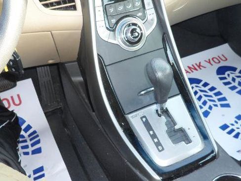 Used 2013 Hyundai Elantra GLS w/ Preferred Pkg image 27