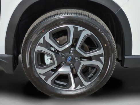 New 2026 Subaru Ascent Limited image 11