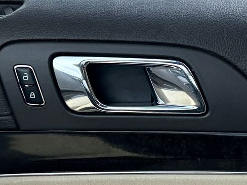 Used 2013 Lincoln MKT EcoBoost image 34