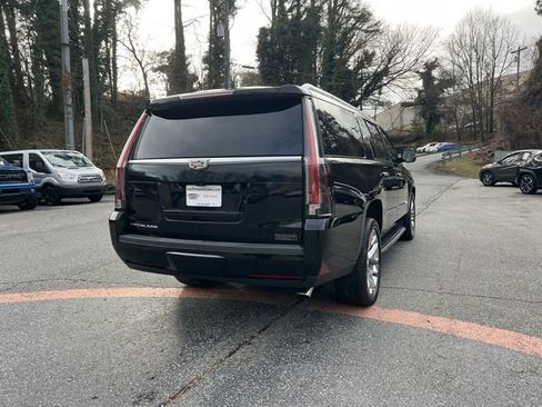 Used 2019 Cadillac Escalade ESV Luxury image 5