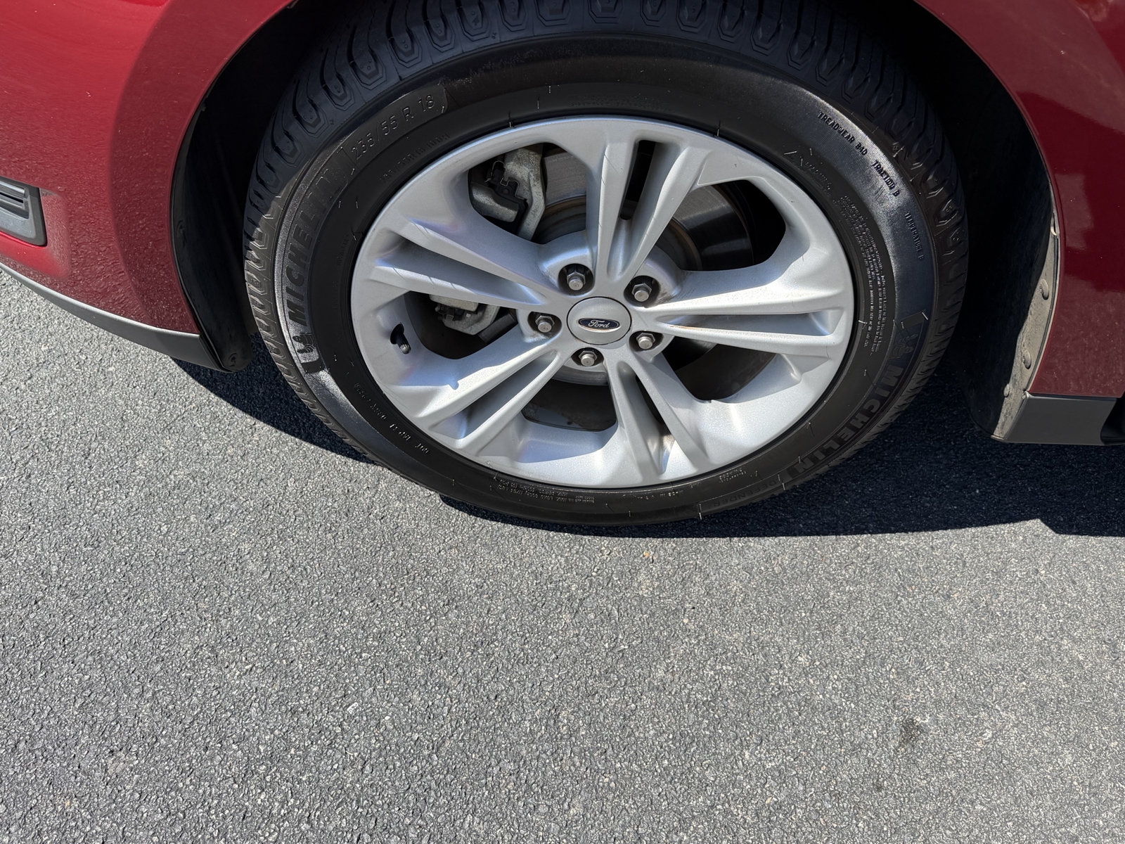 Used 2018 Ford Taurus SEL FWD image 12