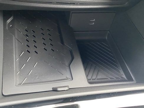 New 2026 Chrysler Pacifica Limited w/ S Appearance Package image 25