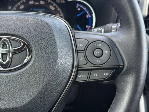 Used 2021 Toyota RAV4 XSE AWD/4WD image 32