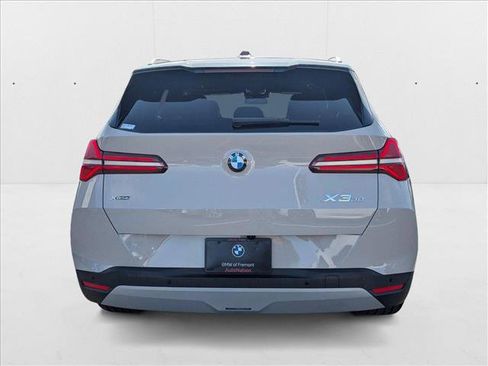 Used 2025 BMW X3 xDrive30i w/ Premium Package image 7