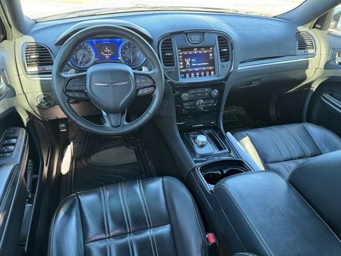 Used 2020 Chrysler 300 S w/ 300S Premium Group image 11