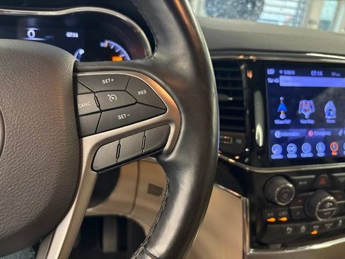 Used 2020 Jeep Grand Cherokee Limited RWD image 29