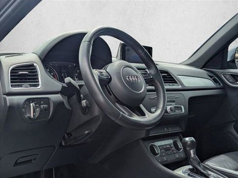 Used 2018 Audi Q3 2.0T Premium w/ Convenience Package FWD image 10