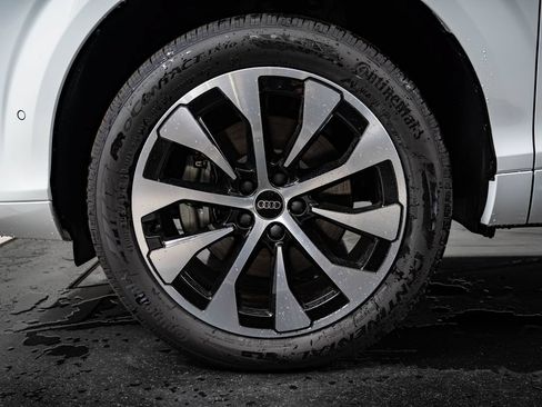 New 2026 Audi Q3 quattro 2.0T AWD/4WD image 13
