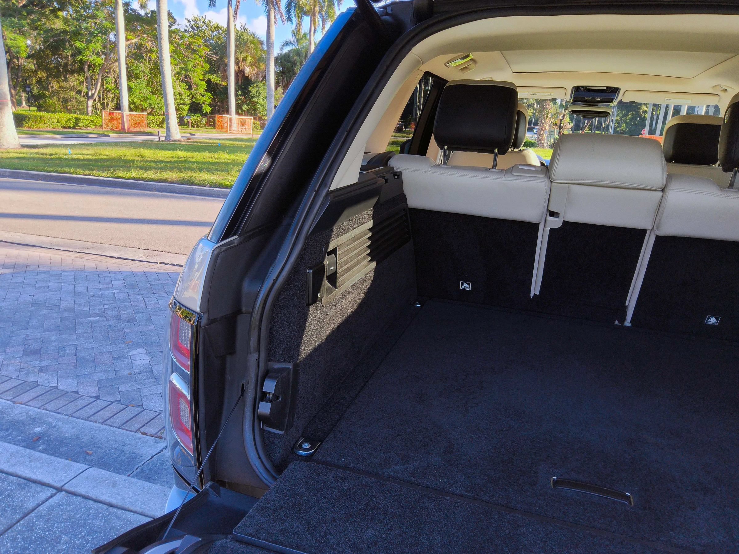 Used 2019 Land Rover Range Rover Supercharged AWD/4WD image 54